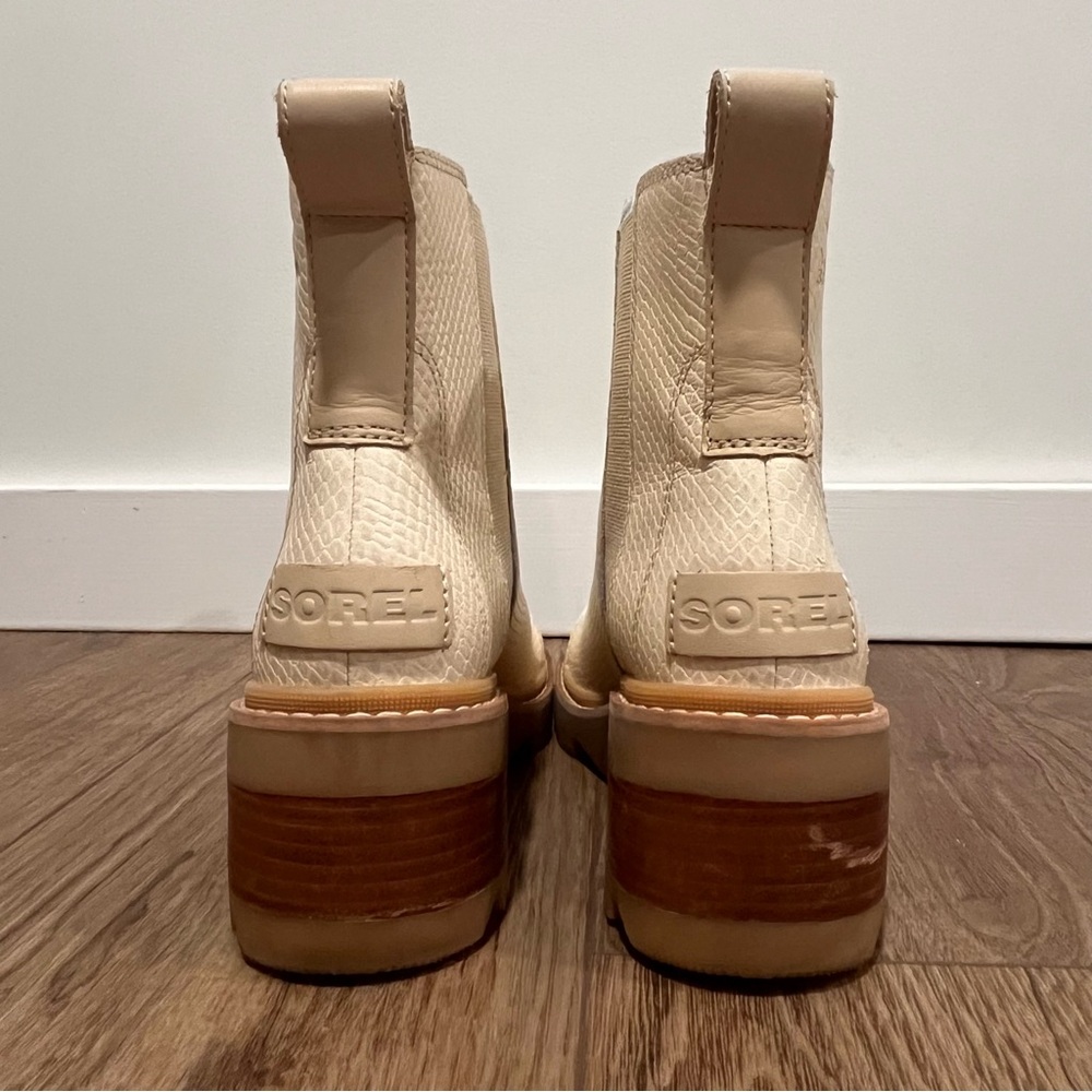Sorel Joan Now Chelsea Boots - Picture 8 of 16